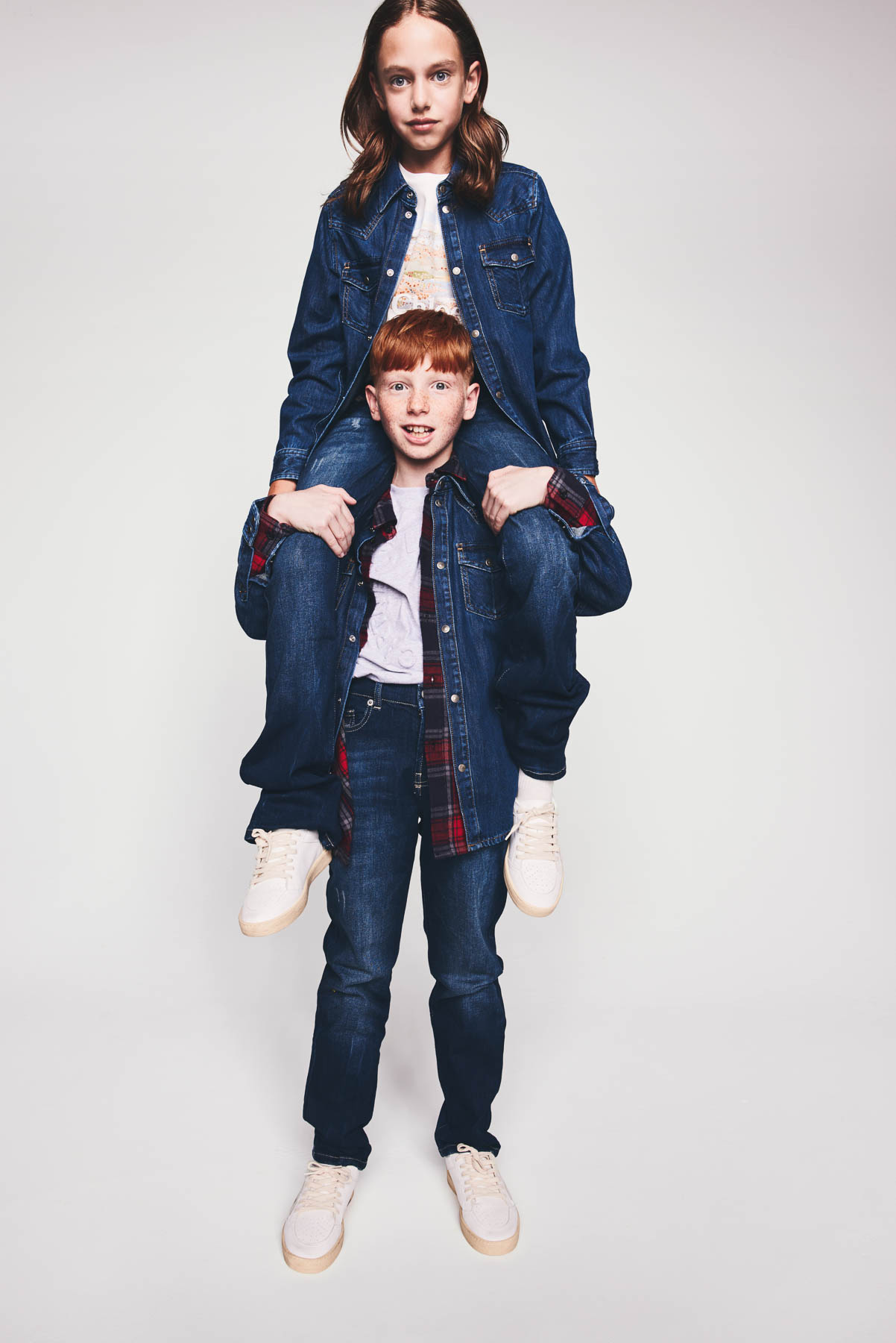 Magazine — Lvr Bts23 - Image 11