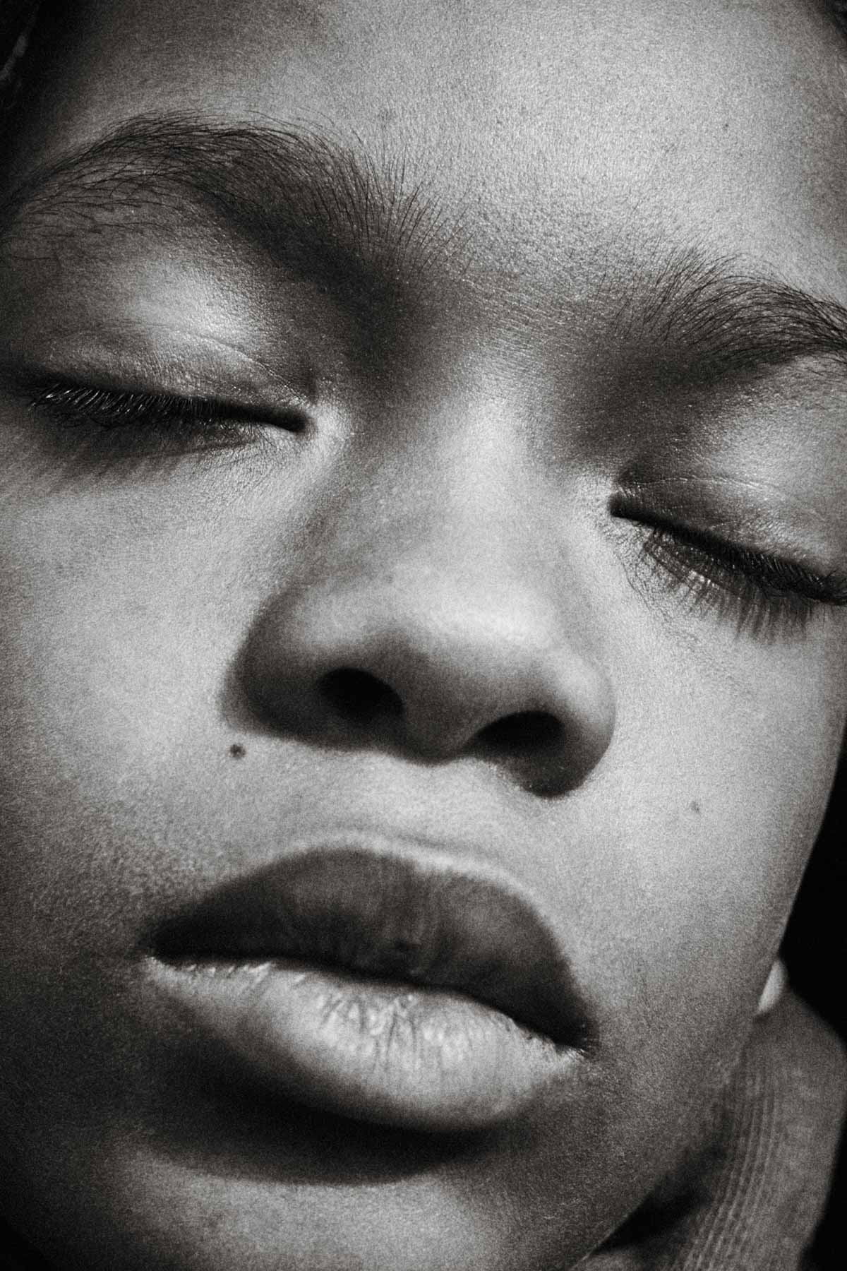 Magazine — Silver Studded Blu - Image 09