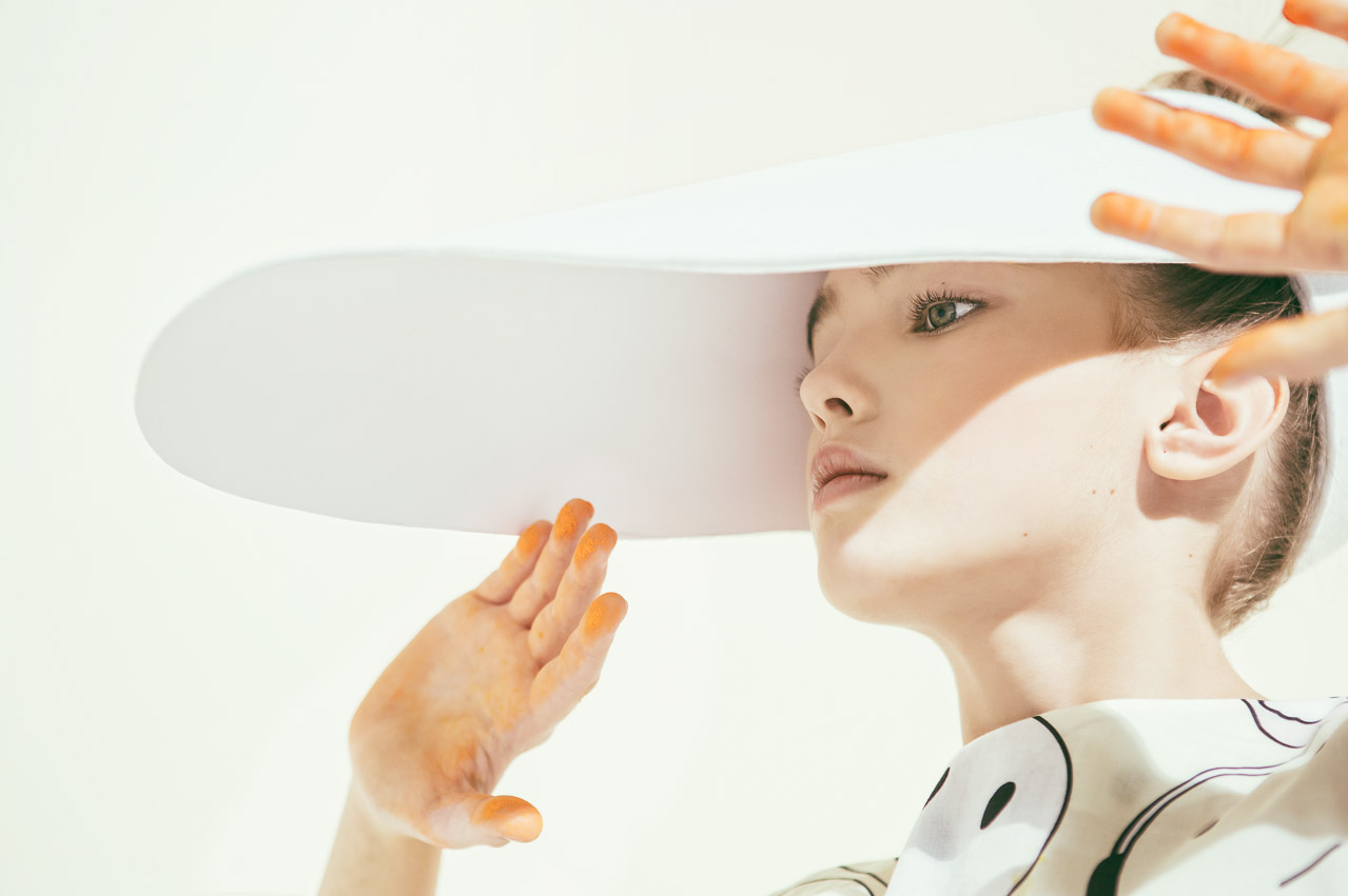 Magazine — Floating In The Dust - Image 07