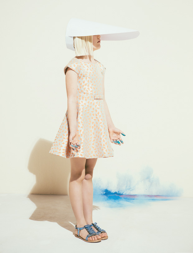 Magazine — Floating In The Dust - Image 11