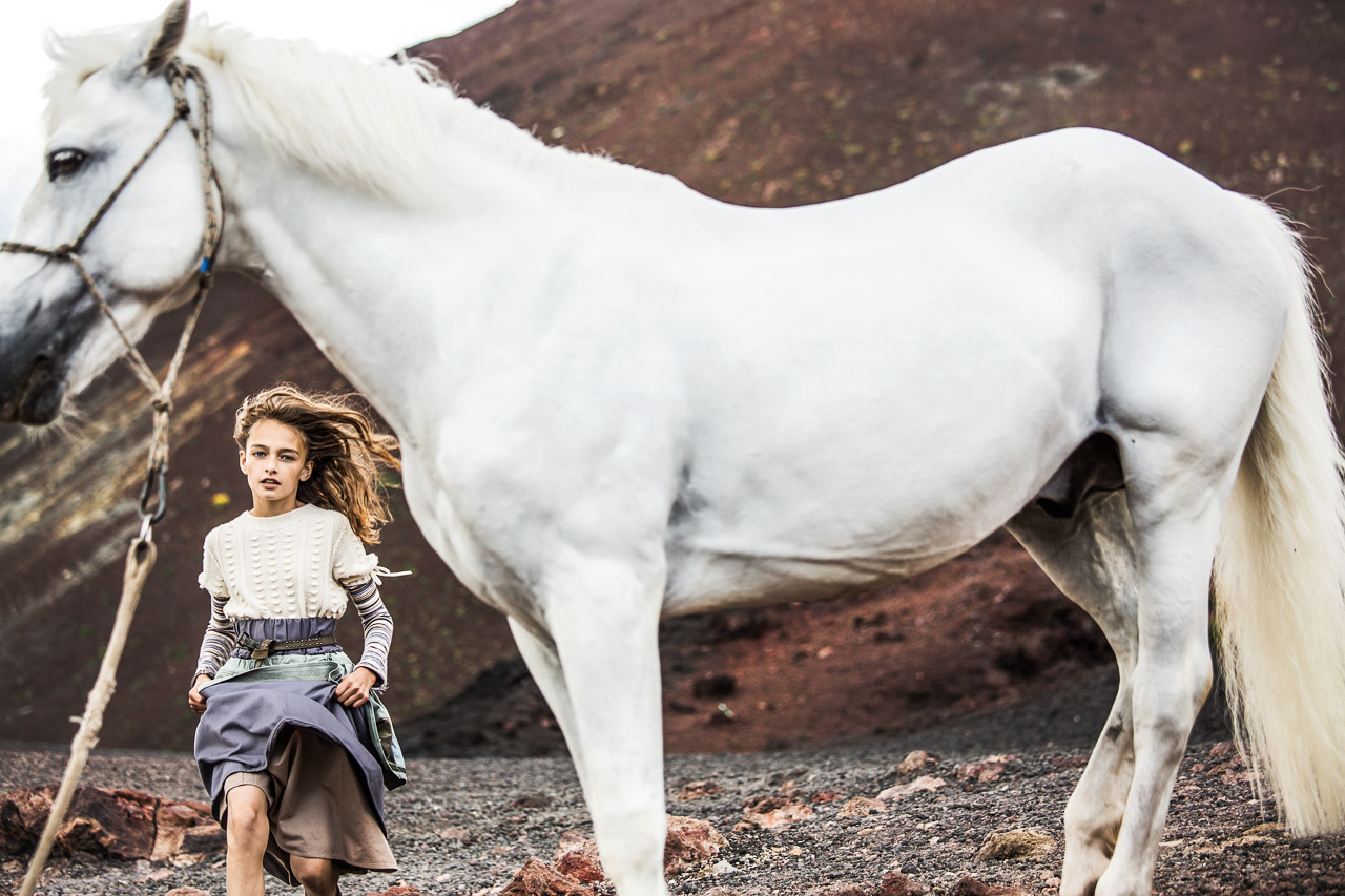 Magazine — Papiermache Horse Lady - Image 02