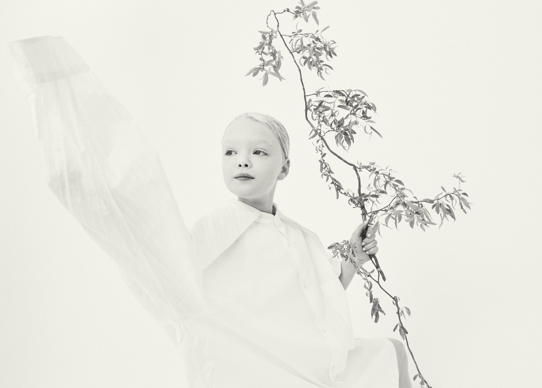 Magazine — White Simphony - Image 07