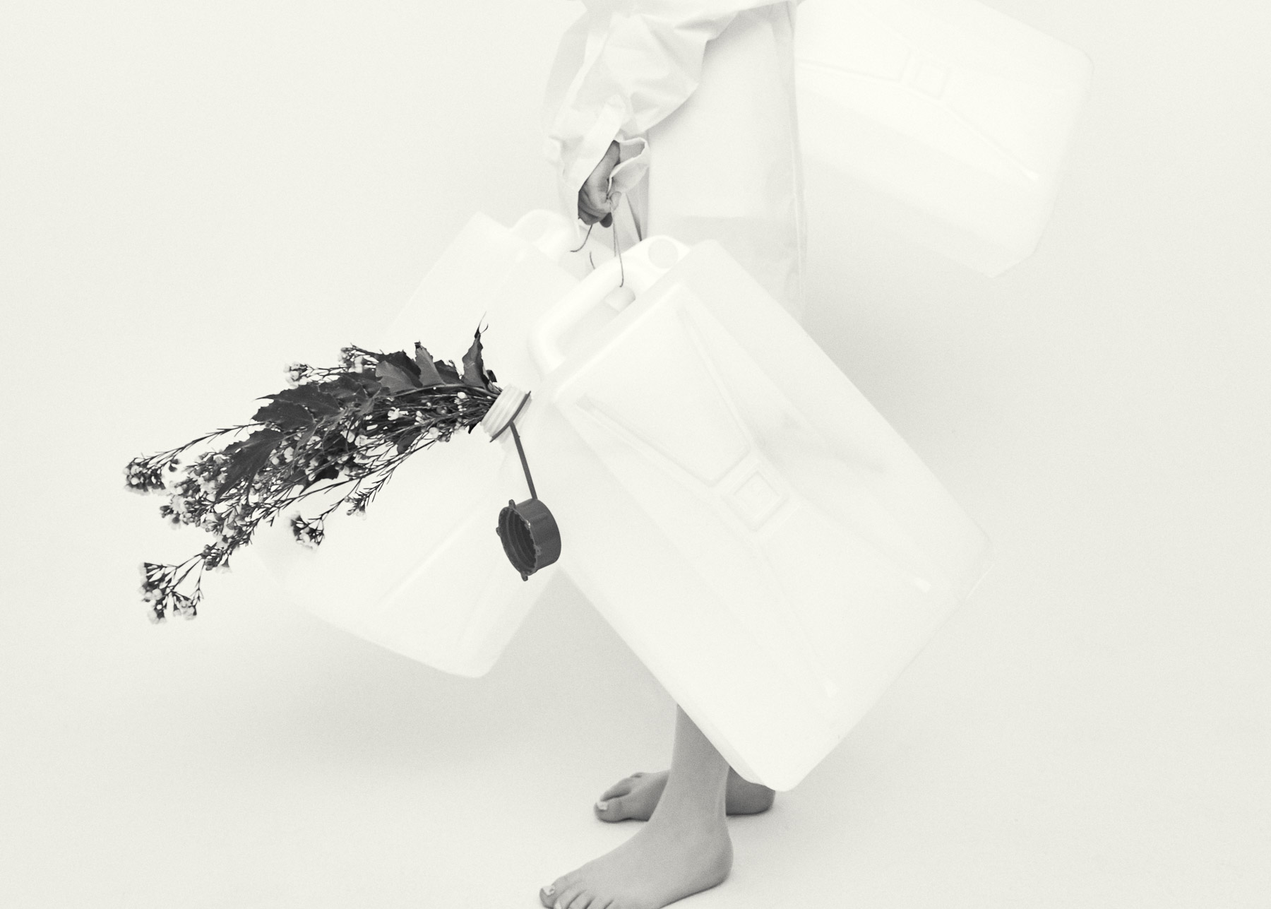 Magazine — White Simphony - Image 09