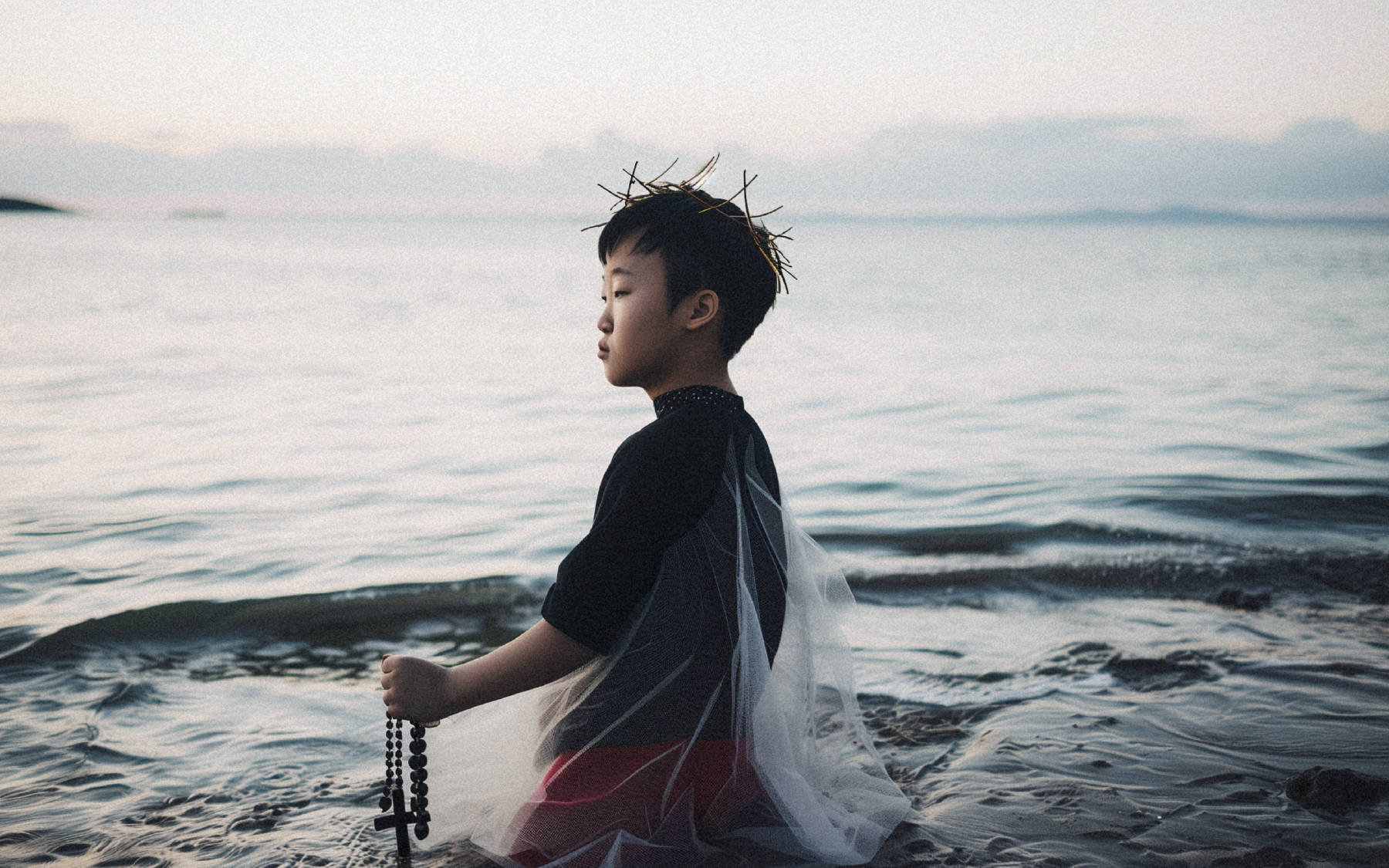 Kids fashion editorial inspired by a work by Woo Lee for CommOn Magazine issue 7, titled BE’O: SAINT PIO, SACRED PEACE. - Image 07