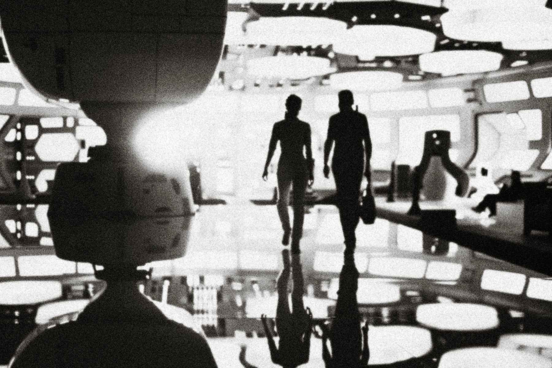 Sean Young, 1983 — making-of and rare test photos from 2010: The Year We Make Contact and Blade Runner sets. - Image 06