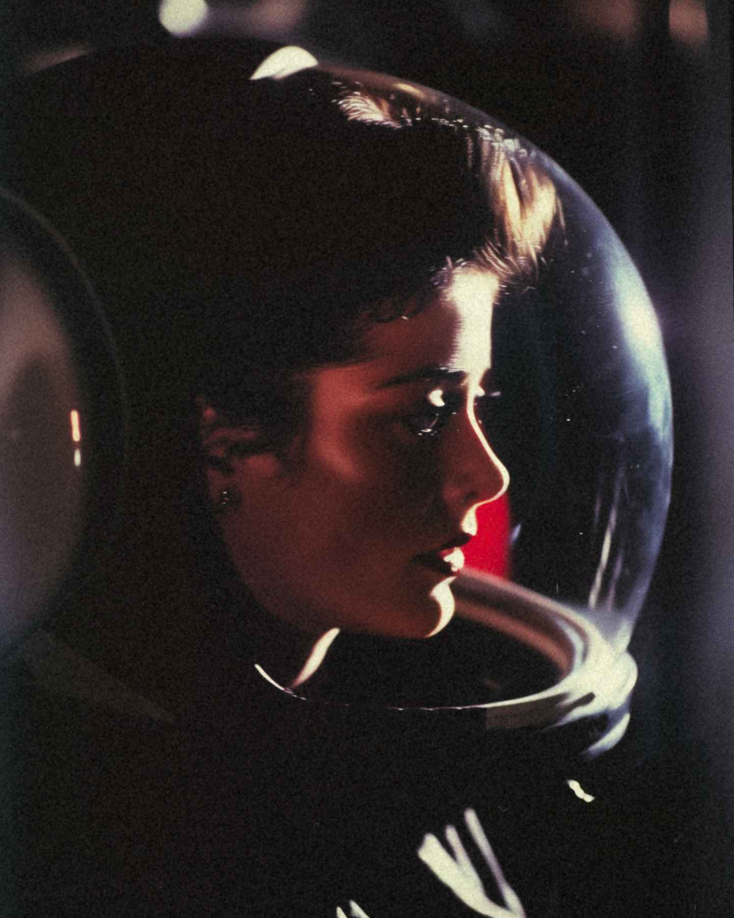 Sean Young, 1983 — making-of and rare test photos from 2010: The Year We Make Contact and Blade Runner sets. - Image 12